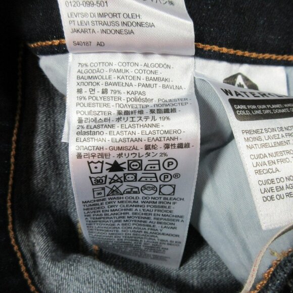 Levis womens indigo distressed Classic boot stretch jeans 32x32 EUC - Picture 5 of 9